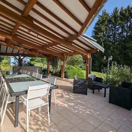 Séjour à la campagne Maison Spacieuse Avec Spa, Ping-pong Et Baby-foot, Idéale Pour Détente En Famille - Fr-1-589-828 *