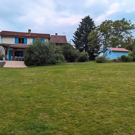 Maison Spacieuse Avec Spa, Ping-pong Et Baby-foot, Idéale Pour Détente En Famille - Fr-1-589-828 Séjour à la campagne La Chapelle-aux-Bois