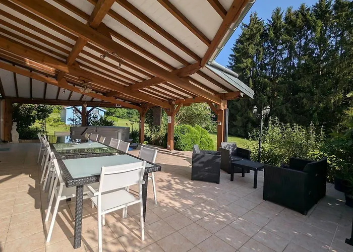 Дом отдыха Maison Spacieuse Avec Spa, Ping-pong Et Baby-foot, Ideale Pour Detente En Famille - Fr-1-589-828 *