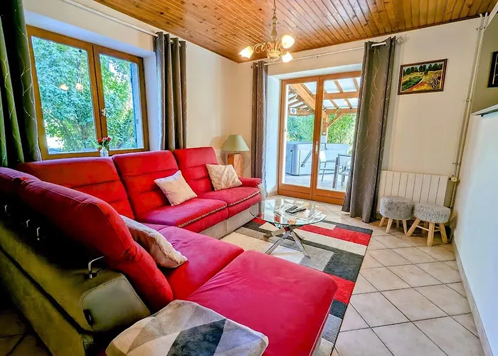Maison Spacieuse Avec Spa, Ping-pong Et Baby-foot, Ideale Pour Detente En Famille - Fr-1-589-828 Дом отдыха La Chapelle-aux-Bois