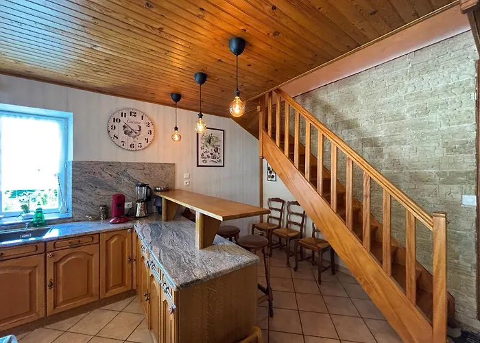 Maison Spacieuse Avec Spa, Ping-pong Et Baby-foot, Ideale Pour Detente En Famille - Fr-1-589-828 *